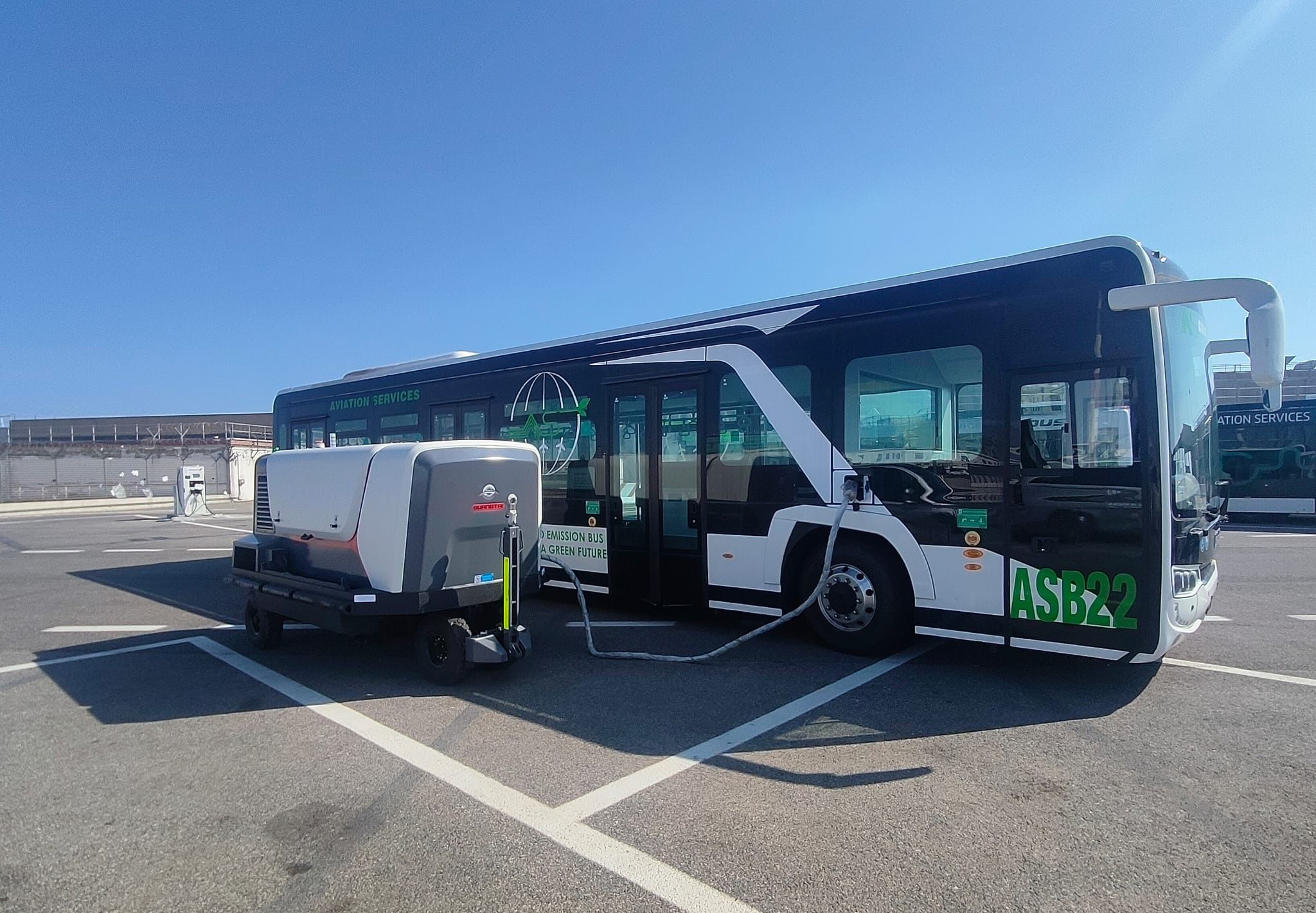 电动-充电宝-国际-意大利-罗马-菲乌米奇诺机场-WechatIMG6396.jpg 电动-充电宝-国际-意大利-罗马-菲乌米奇诺机场-WechatIMG6396.jpg